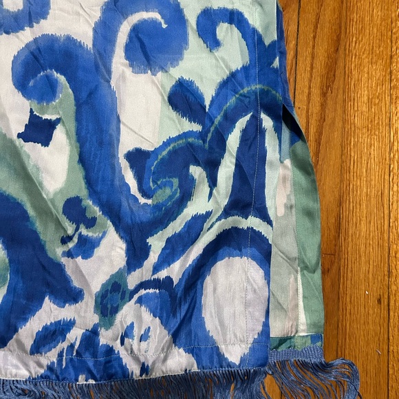 Chico's Silk Fringe Trim Whimsical Scroll Ruana Wrap One Size 100% Silk - Picture 8 of 10